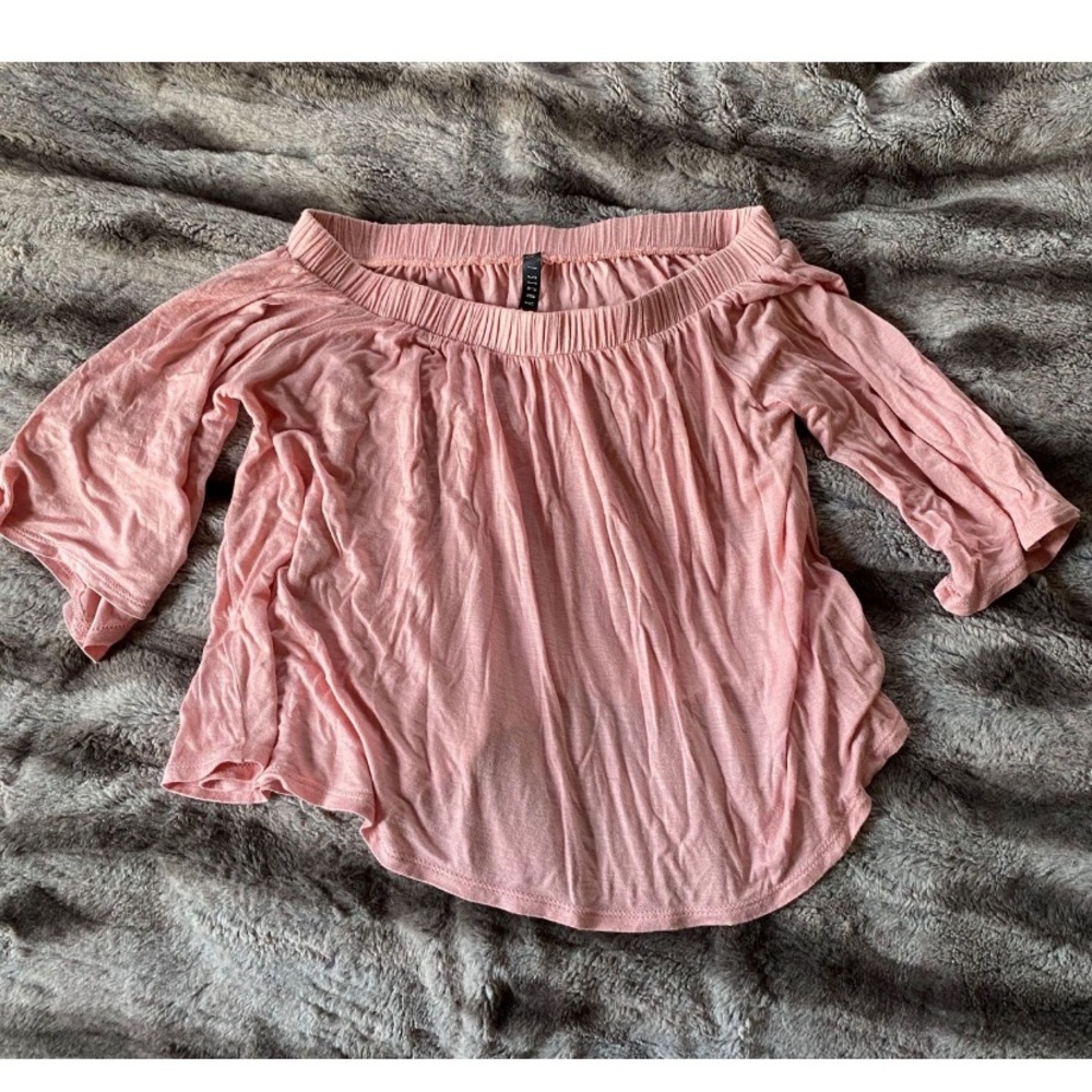 Pink off the Shoulder Mid-Sleeve Flowy Top